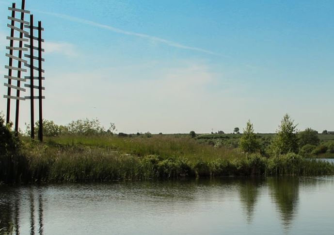 Stanwick lakes, countryside, water 