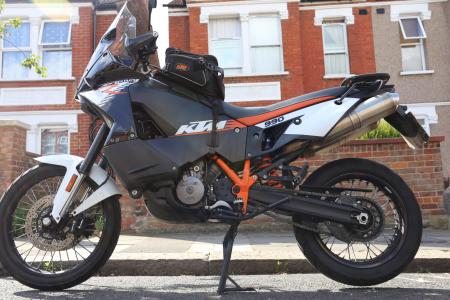 KTM 990 Motorbike